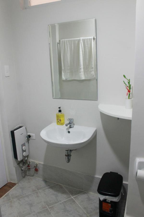 Antonio'S Place, 3 Mins To Mactan Airport, Fast Internet With Netflix Lapu-Lapu City Exterior photo